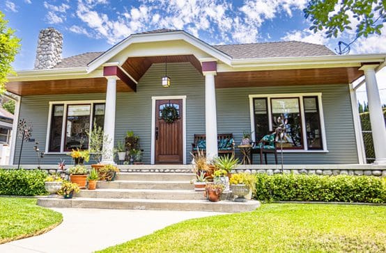 southern-greenscapes-exterior-painting-gray-house
